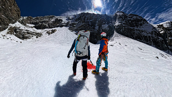 ヒマラヤの“青き山”へ 〜ニルギリ 未踏ルートに挑む〜 写真